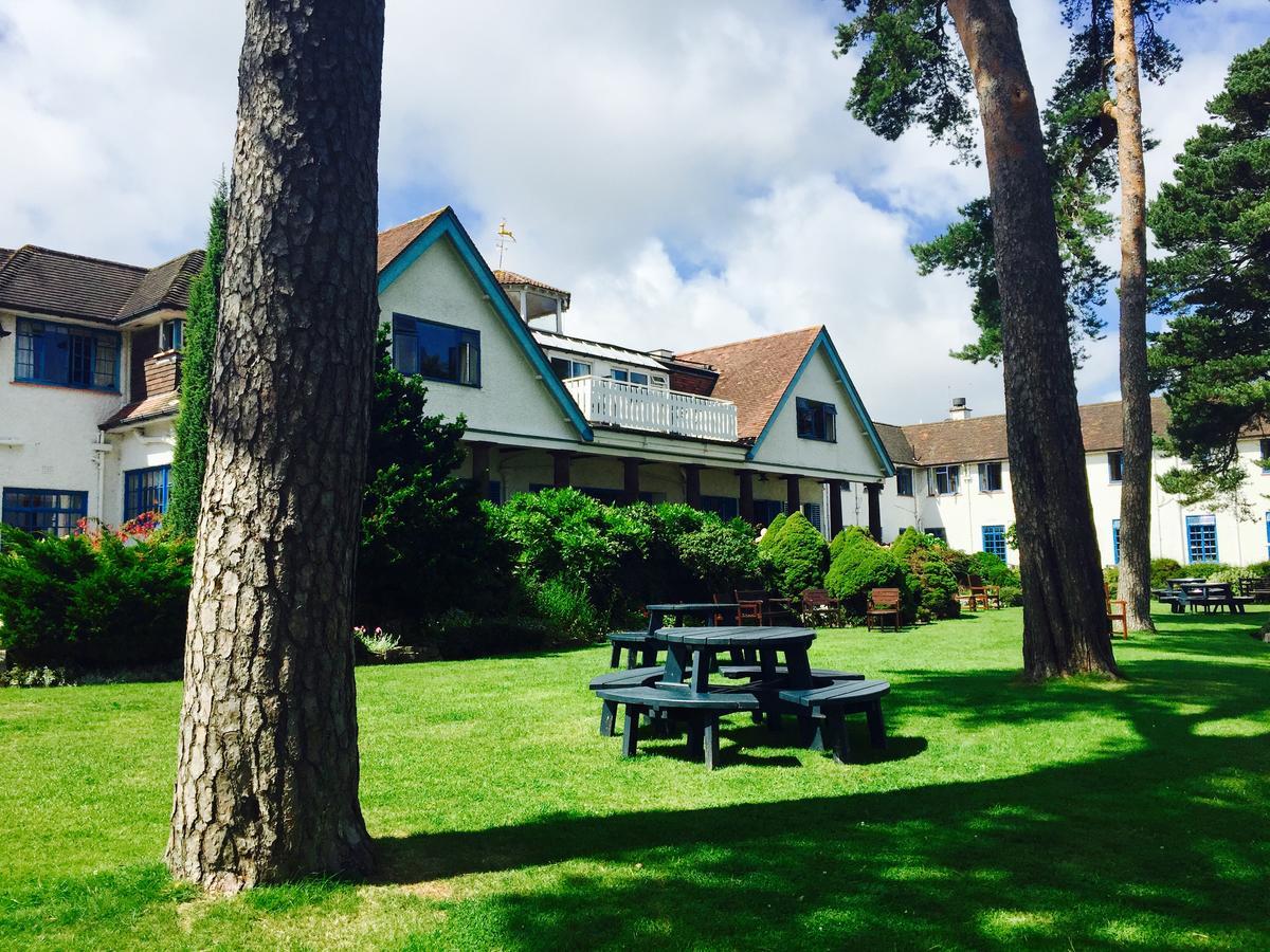 Hotel Knoll House