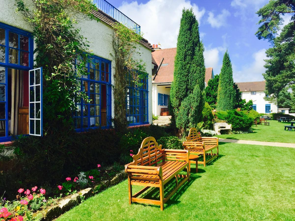 Knoll House Hotel 3*